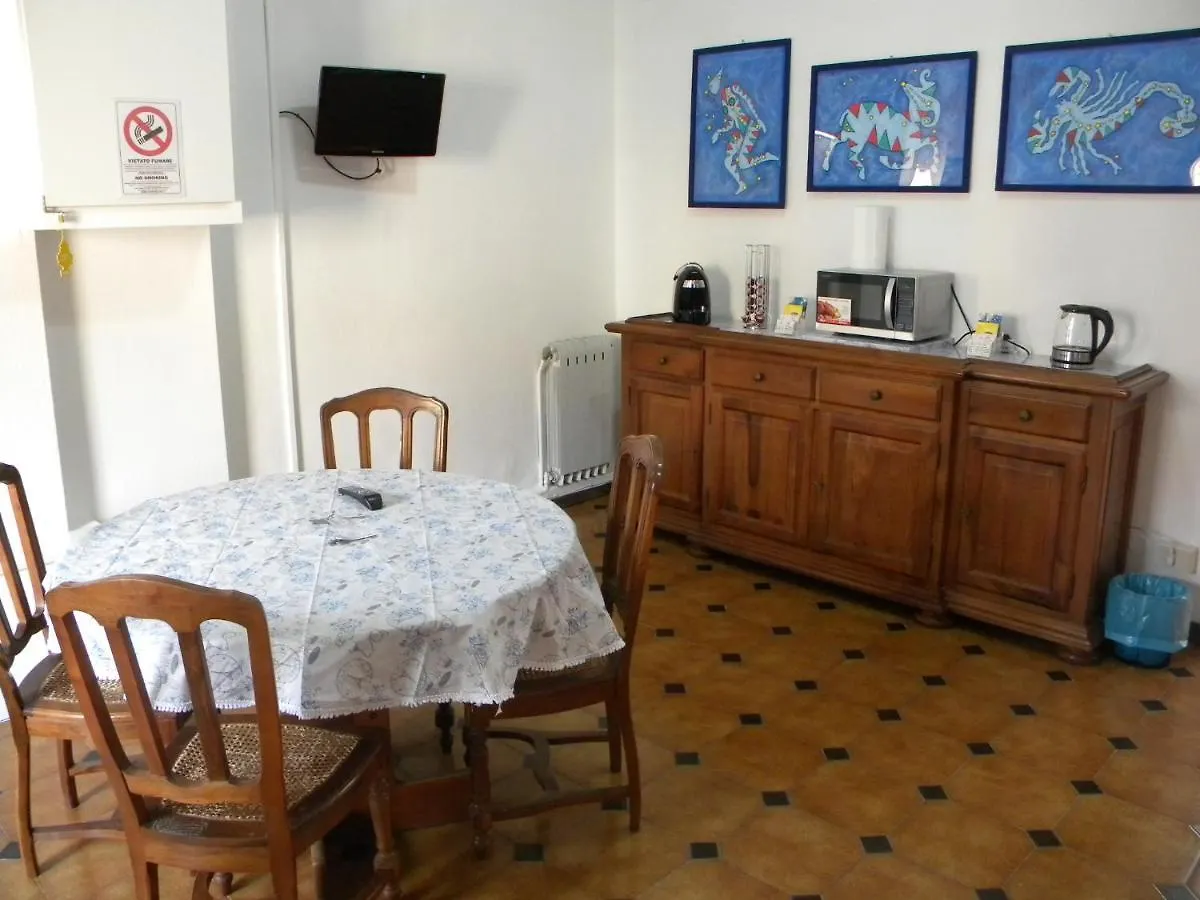 Bologna House Station Apartment 0*,  Italy